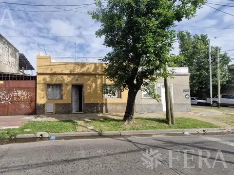 Venta Casa 4 ambientes con terraza en Villa Dominico