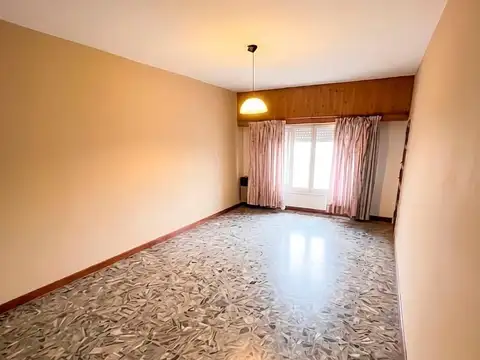 Casa en Venta en Garin, USD 200.000