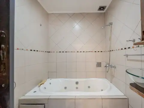 Casa en Venta en Castelar, USD 80.000