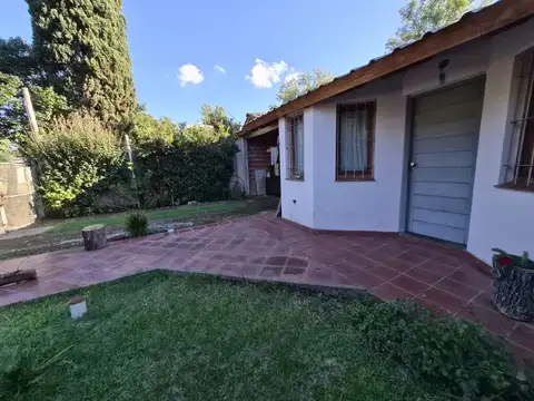 Venta casa 3 amb General Rodriguez con cochera