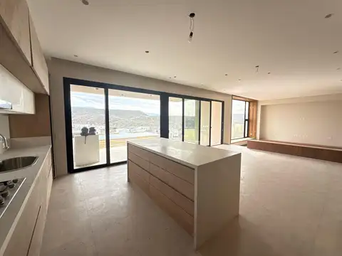 Casa en Alquiler de 4 dormitorios