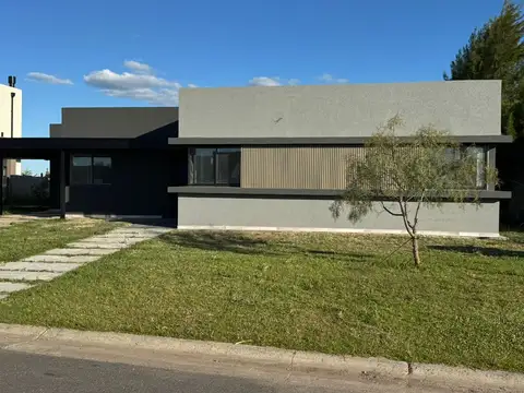 Casa  en Venta en San Sebastian - AREA 11, San Sebastian, Escobar