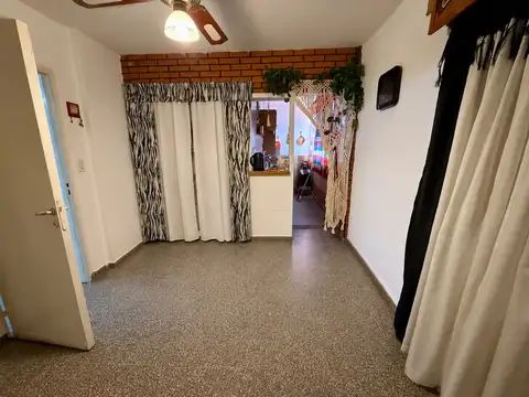 Departamento 4 ambientes con 1 baño