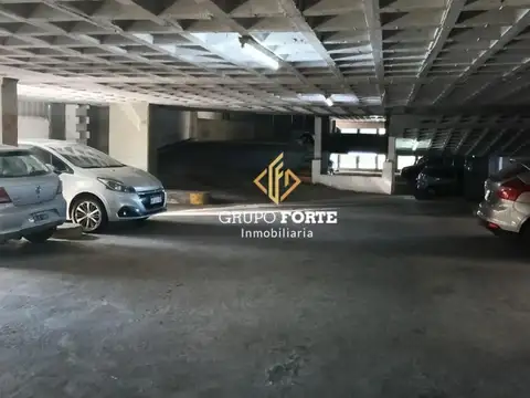 Cochera a la Venta  zona centrica
