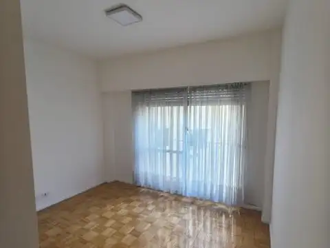Juncal 2400, Piso 7