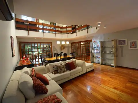 Casa 7 ambientes con 3 baños