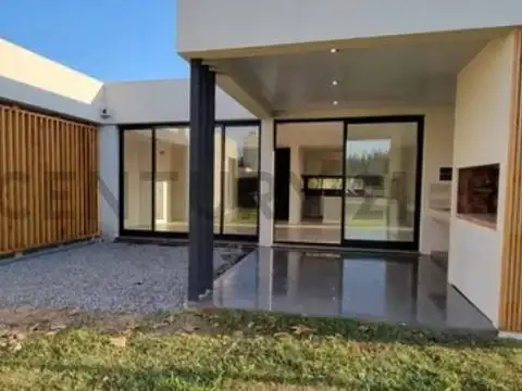 Casa en Venta en Haras Del Sur 2, USD 199.000