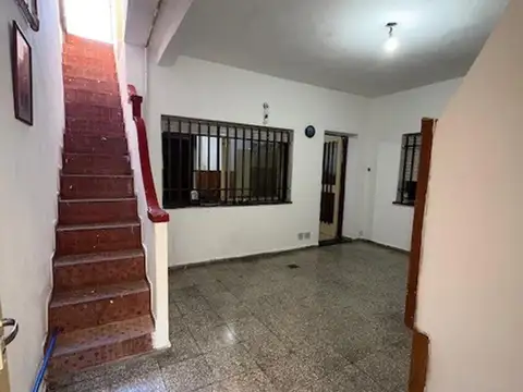 Casa única de pasillo TUCUMAN 3500