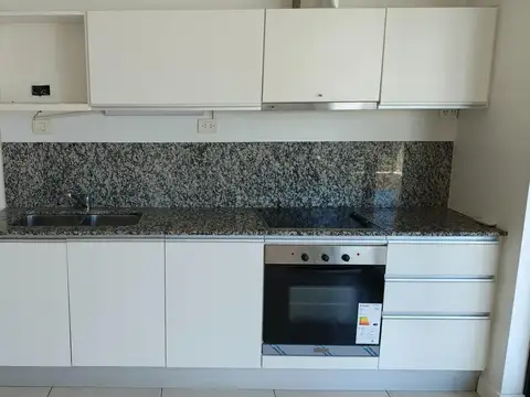 Departamento en Alquiler con 1 cocheras