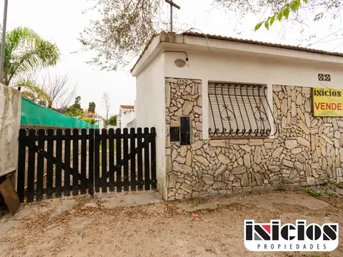 Calle Espora 700