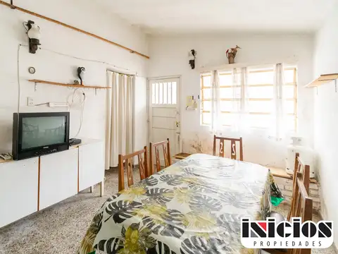 Casa 3 ambientes con 1 baño