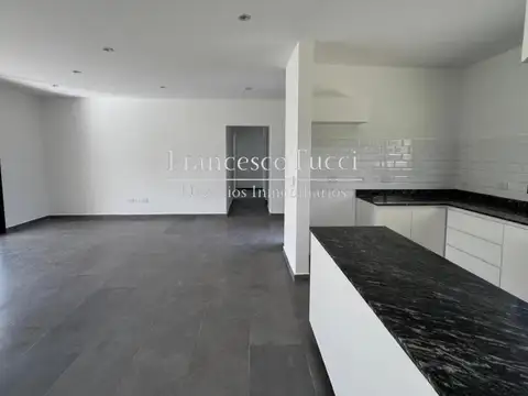 Casa en Venta en Francisco Alvarez, USD 290.000