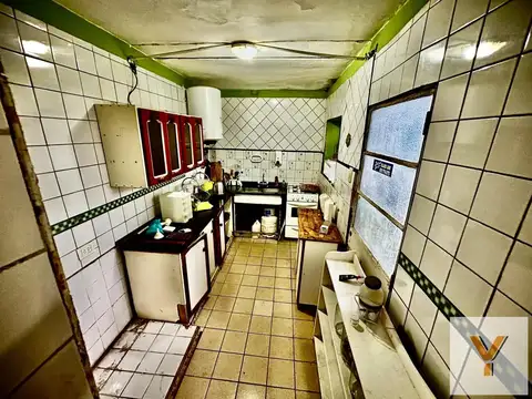 Casa 4 ambientes con 2 baños