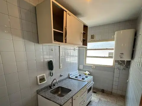 Alquiler 2 ambientes recién pintado, Flores limite Caballito