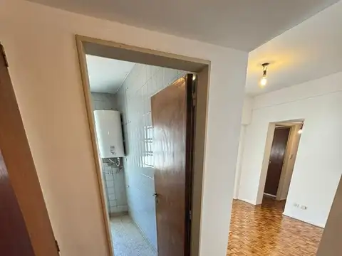 Alquiler 2 ambientes recién pintado, Flores limite Caballito