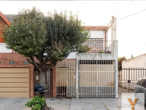 Dúplex en venta - 2 dormitorios 2 baños - 90mts2  - La Matanza