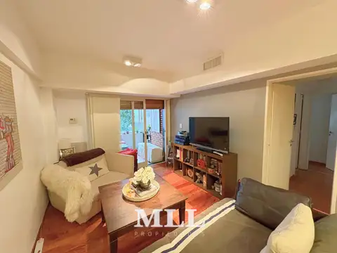 Bulnes al 1700, a mts del Boulevard. Sup 72 m2. Amenities.