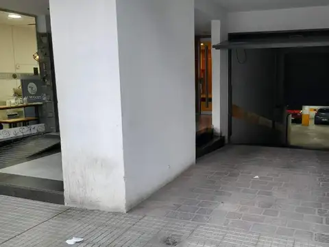 Vendo Cochera en Av 24 de Septiembre