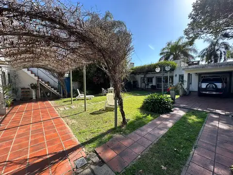 RETASADA 3 dormitorios alberdi jardín 1 cuadra rio