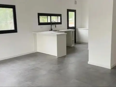 Casa 4 ambientes con 3 baños