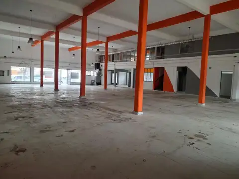 Local en Alquiler en Villa Del Río, $ 5.500.000