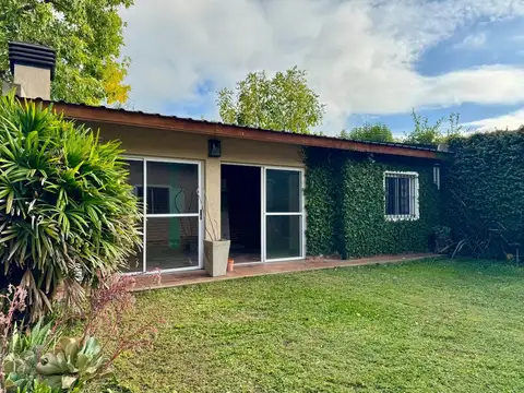 Casa en Venta con 1 cochera