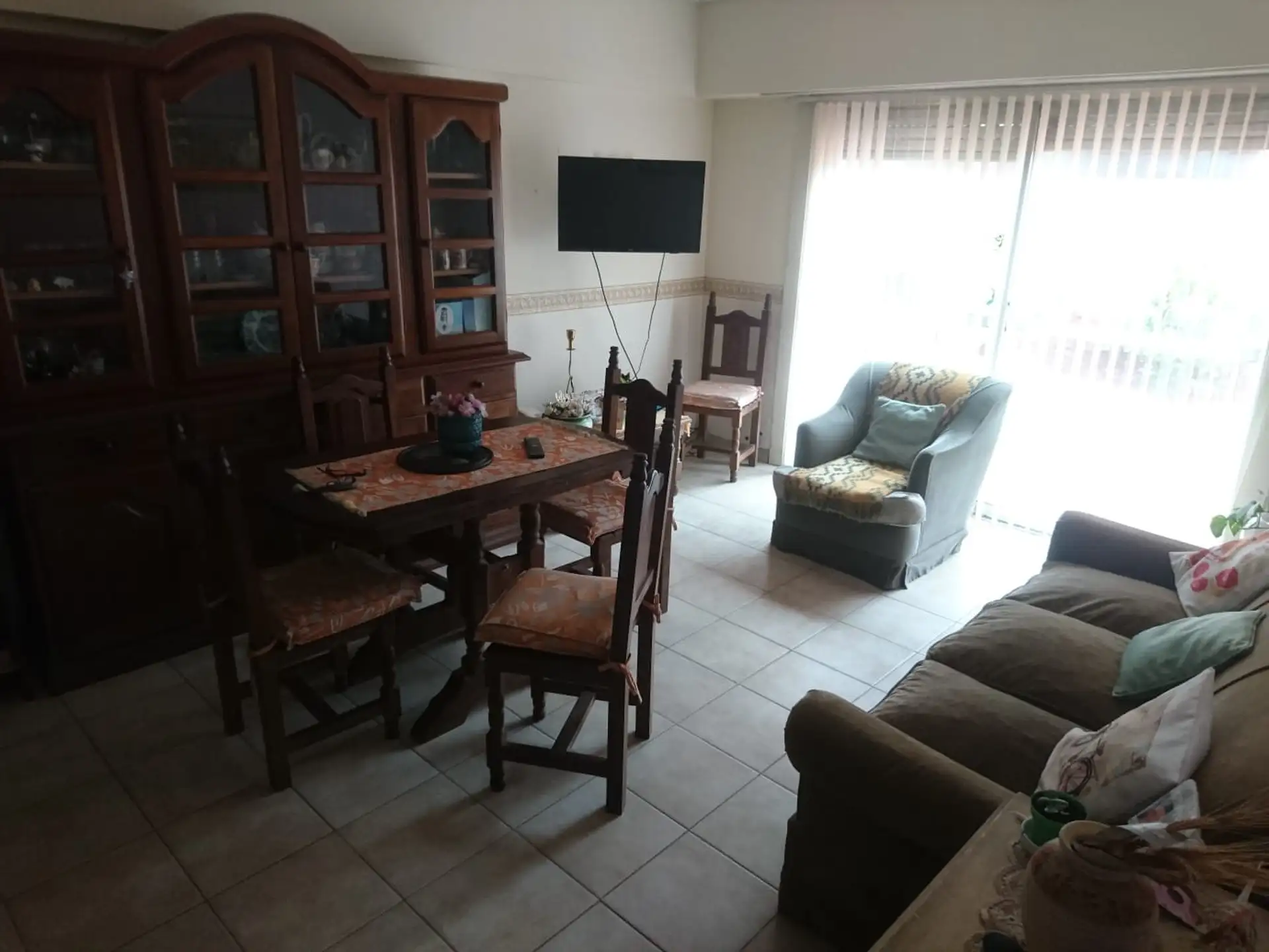 Departamento 2 ambientes contrafrente con patio