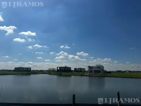 Casa EN pUERTOS