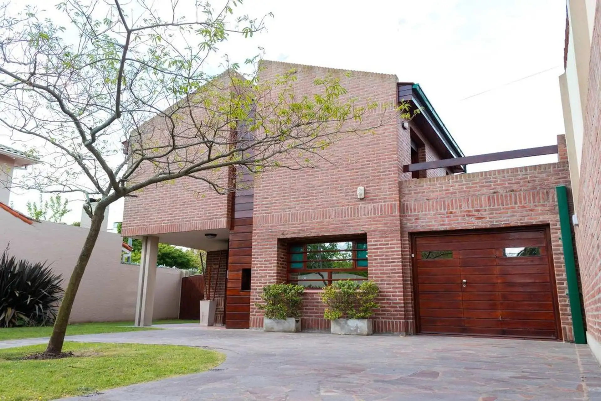venta casa 6 amb barrio caisamar