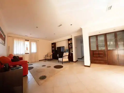 Julián Aguirre 6000