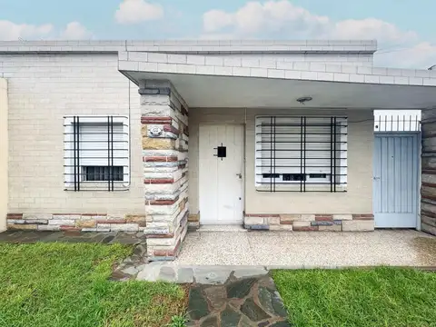 CASA 3 AMBIENTES - MERLO NORTE