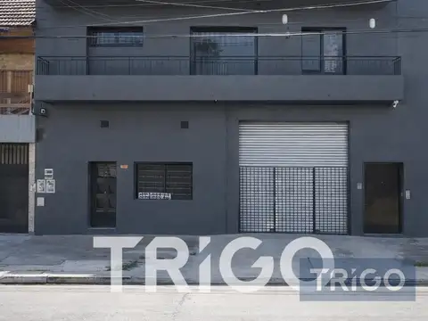 Nave Industrial Deposito con oficinas en venta en 3 de Febrero Autopista acceso oeste y General Paz