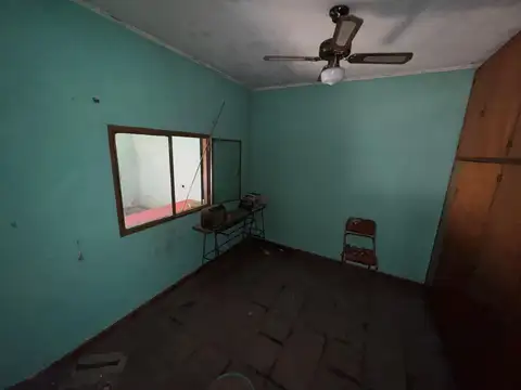 Casa 5 ambientes con 1 baño