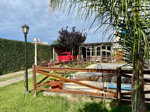 Casa 1 Dormitorio con Quincho y Pileta-Ramirez Sur