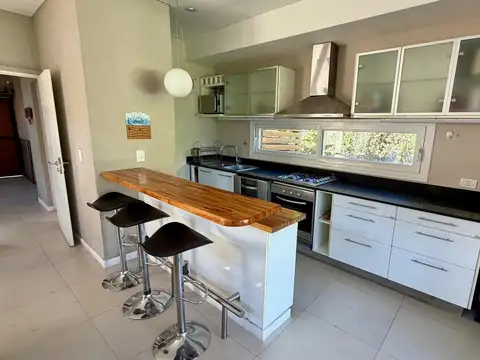 Casa en Alquiler de 3 dormitorios