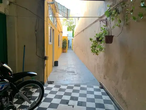 Depto Tipo Casa en Venta en Remedios De Escalada, USD 89.000