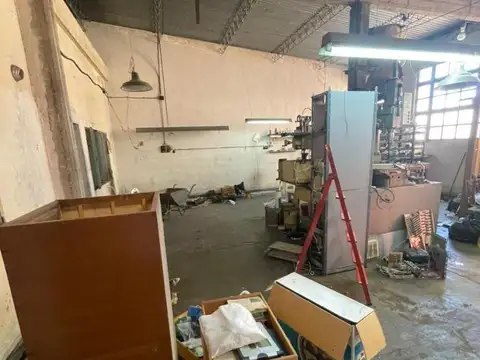 Casa con Galpon en Haedo