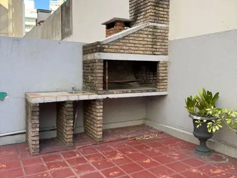 Departamento en Alquiler en Villa Biarritz , $ 45.000