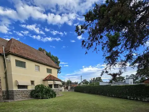 Casa en Venta en La Falda, USD 400.000