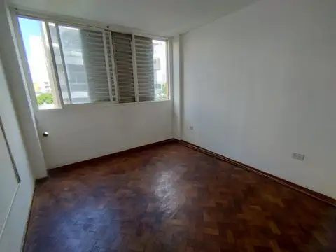 Departamento en Alquiler 51 años