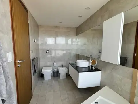 Departamento 3 ambientes con 2 baños