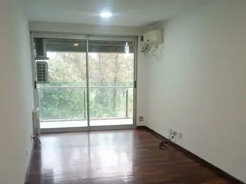 ALQUILER DEPARTAMENTO DOS DORMITORIOS Y COCHERA - BALCON FRENTE AL PARQUE