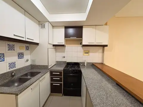 Departamento en Alquiler en Lanus Este, $ 450.000
