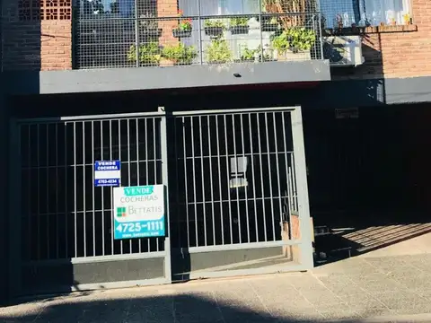 DEPARTAMENTO 2 AMBIENTES  CON COCHERA