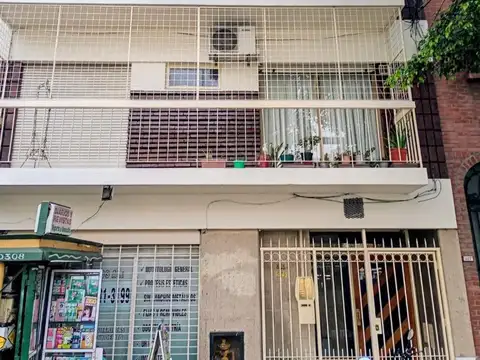 Departamento 2 ambientes en planta baja con patio
