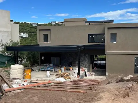 casa en venta 3 dormitorios en La Deseada Cordoba