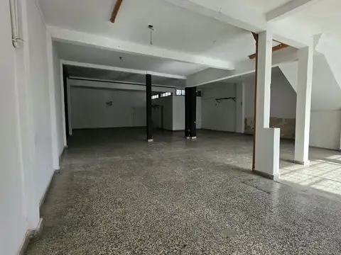 Local en Alquiler en El Palomar, $ 1.900.000