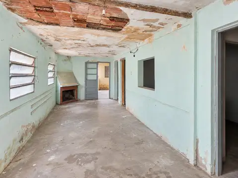 VENTA TERRENO  500 M2, CON VIVIENDA A RECICLAR, PILETA, EL CARAMELO, ROSARIO