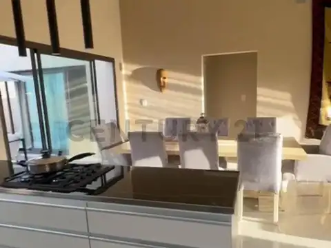 Casa en Venta en Maipu, USD 195.000