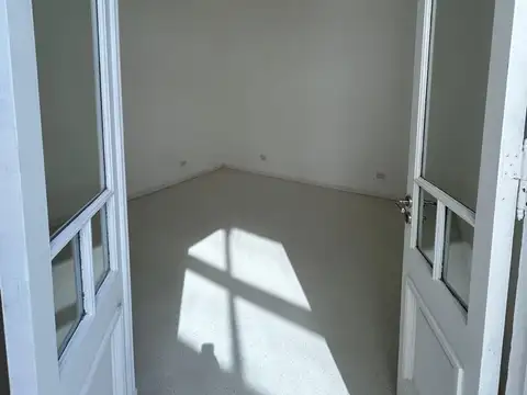 Depto Tipo Casa 4 ambientes con 2 baños